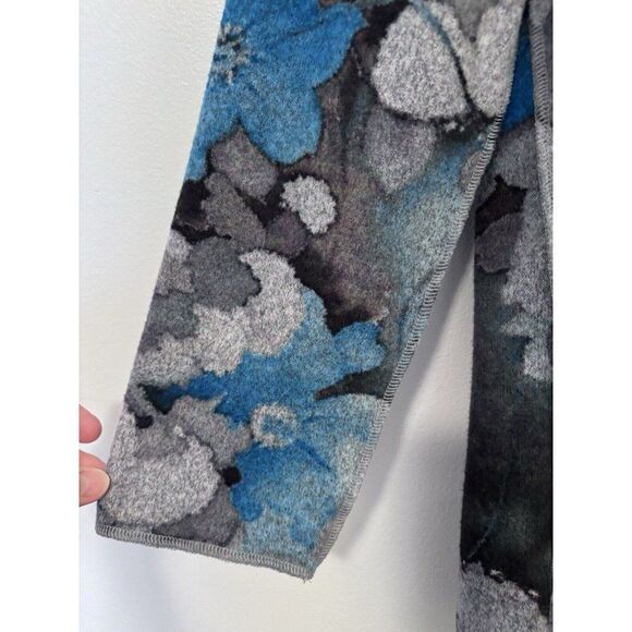 Lily London Floral Print Soft Top Size Medium-Brown, Blue and  Gray - Picture 4 of 6